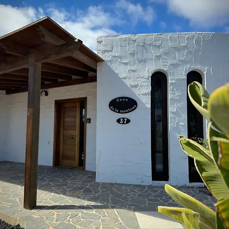 Vakantiehuis Casa Montana & Pool & Private & Near The Ocean