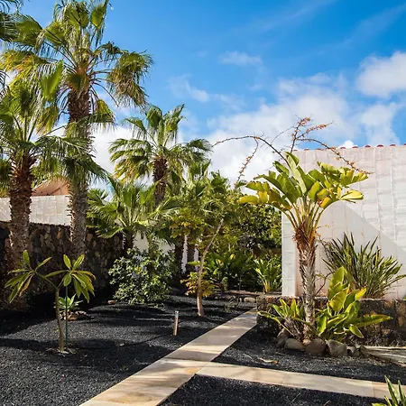 Casa Montana & Pool & Private & Near The Ocean Holiday home