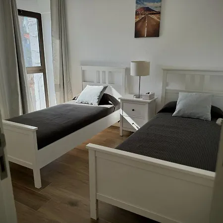 Casa de Férias Casa Montana & Pool & Private & Near The Ocean